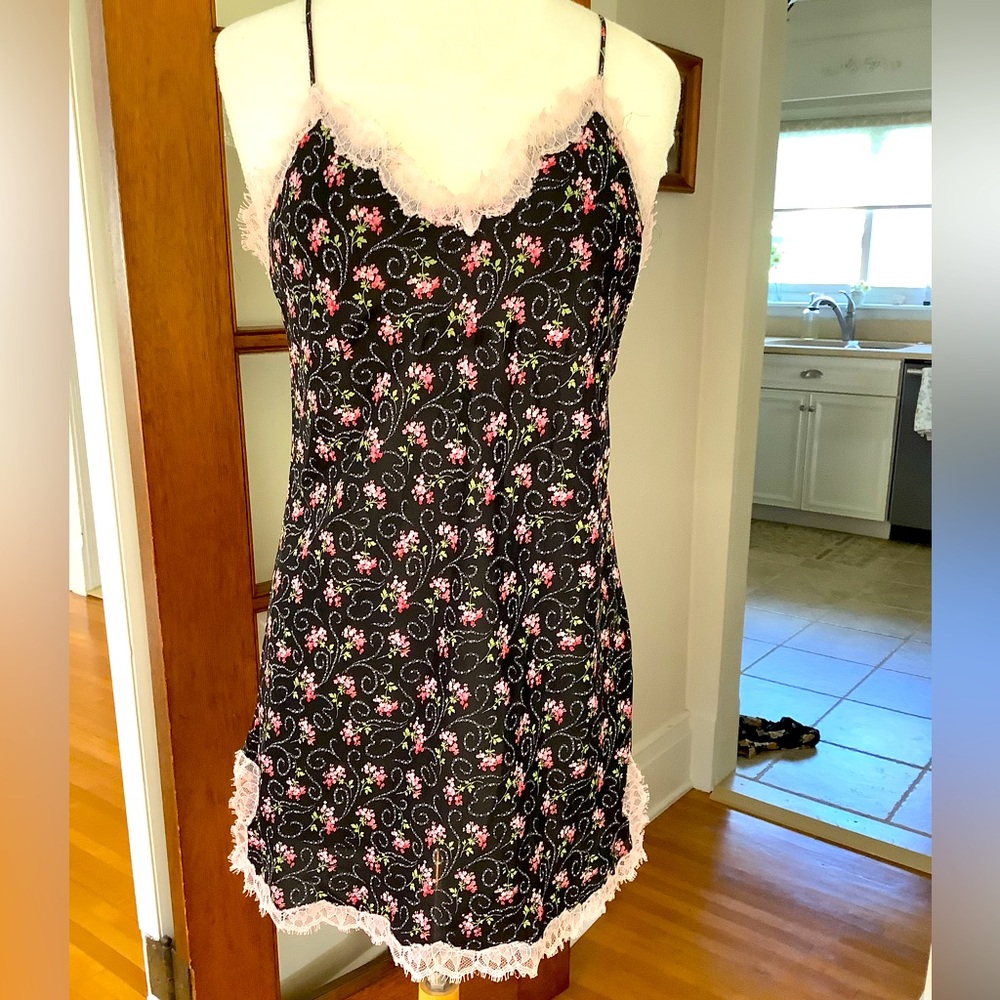 Fantasies, Cami night dress